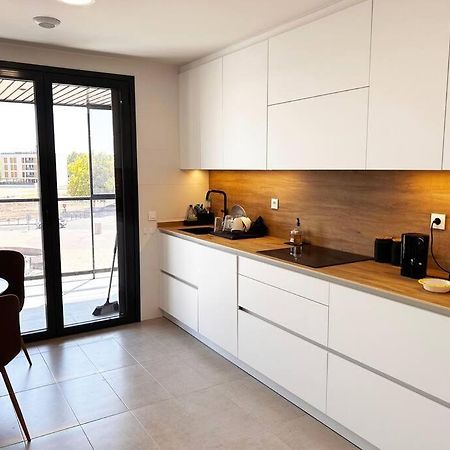 טלברה דה לה ריינה Apartamento De Cuatro Habitaciones En Talavera מראה חיצוני תמונה